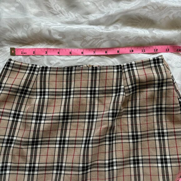 NASTYGAL 90s Beige Plaid High Waist Mini Skirt - Picture 3 of 4